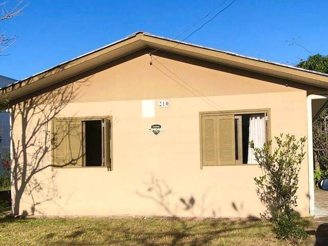 #82 - Casa para Venda em Arroio do Sal - RS - 1