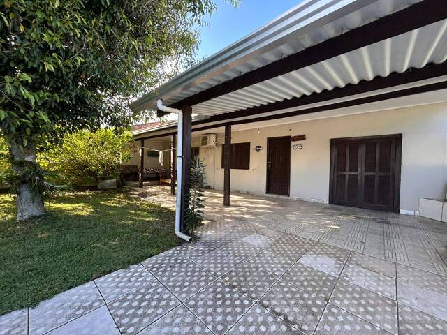 #83 - Casa para Venda em Arroio do Sal - RS - 1